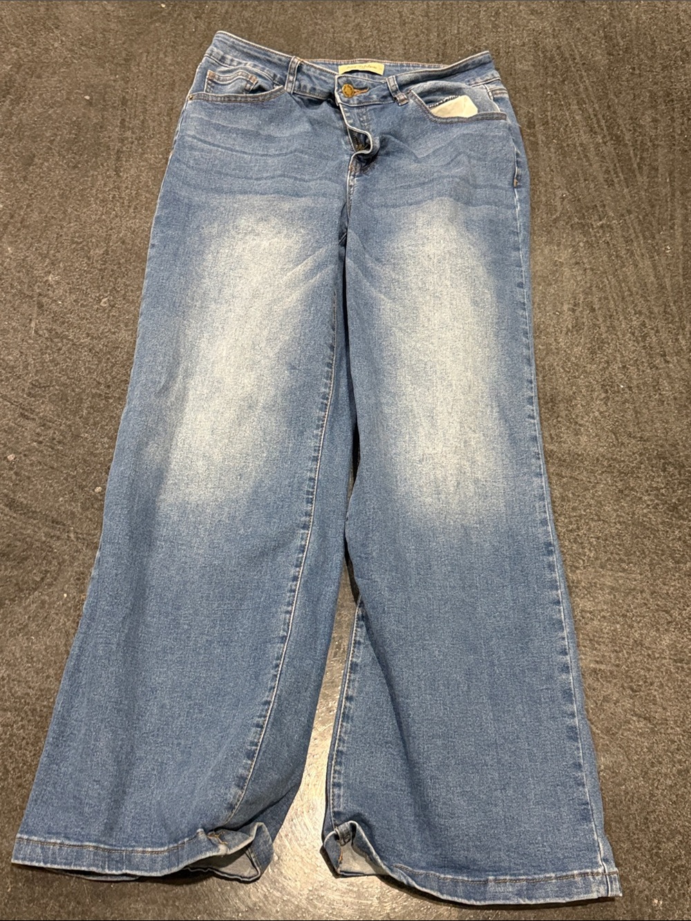Women's Wide-Leg Blue Jeans